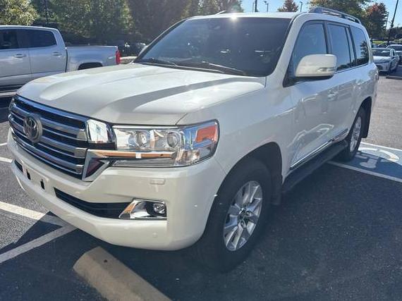 TOYOTA LAND CRUISER 2017 JTMCY7AJ8H4059971 image